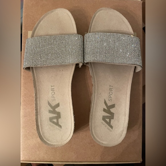 Anne Klein sparkly shine stone slides sandals - Picture 4 of 5